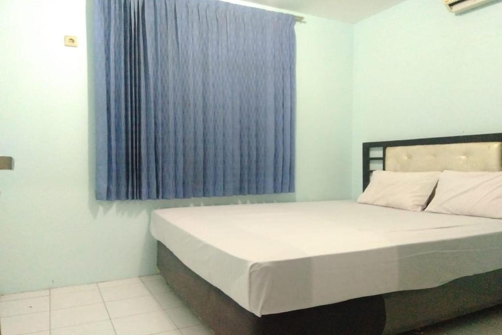 Oyo 90766 Gardenia Boarding House Hotell Purwokerto Exteriör bild